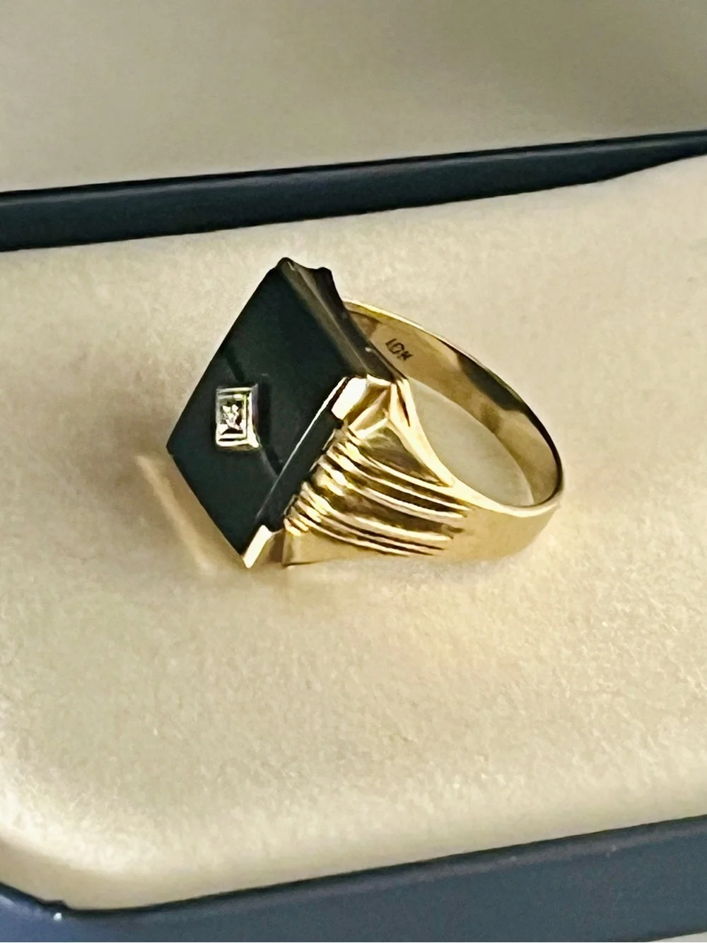 Estate Men’s Ring  | 10k Gold, Onyx & Diamond | Davidson & Son’s | Size 12 1/4